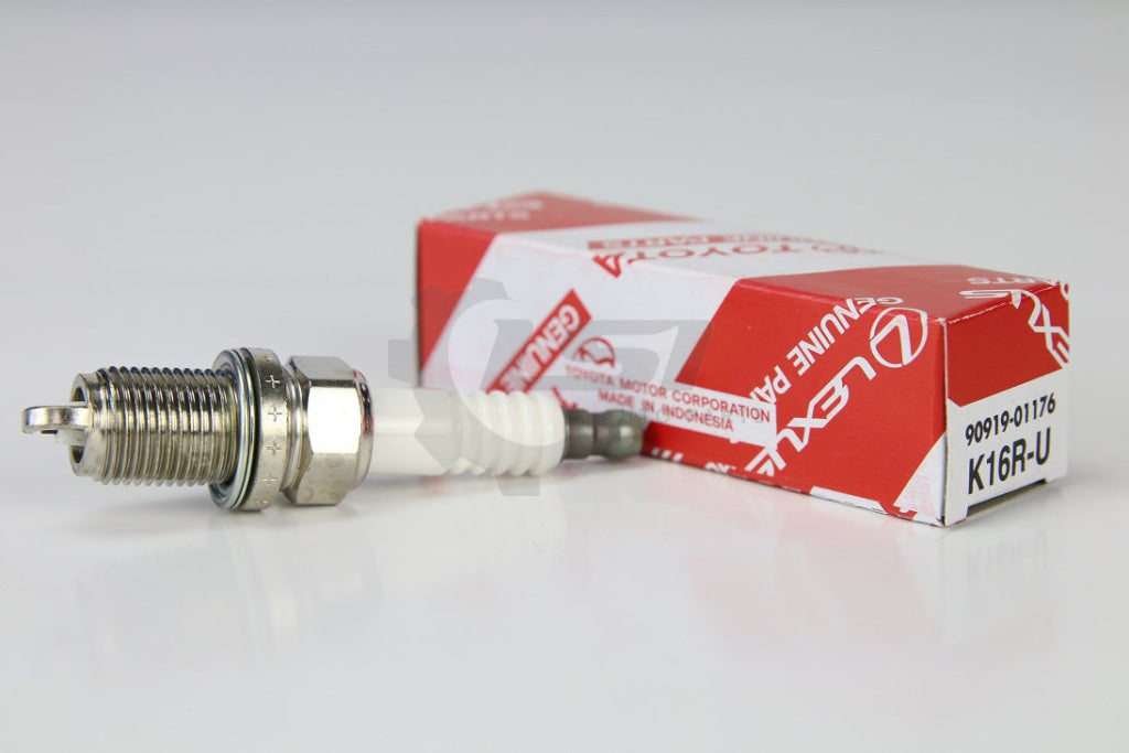 1 X Genuine Toyota Spark Plug For 4 Runner Landcruiser Tarago Yaris Plugs
