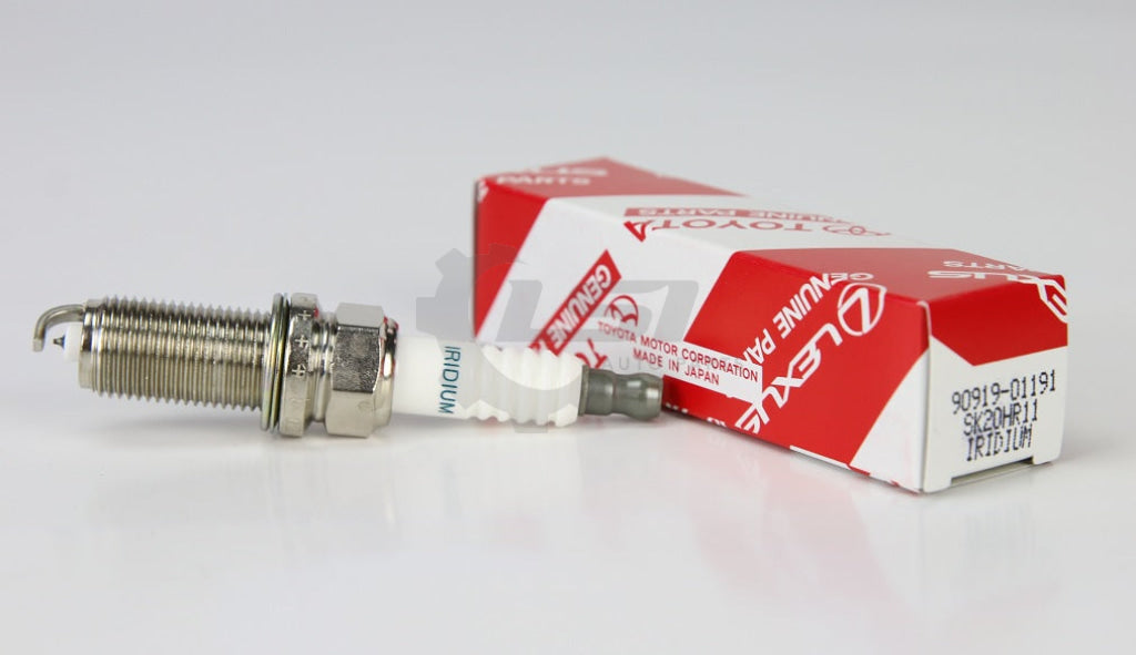 1X Toyota Genuine Spark Plugs Ikh20Tt Hiace Landcruiser Prado Tundra