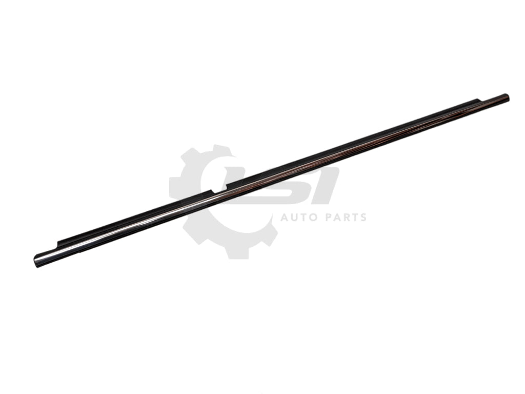 Genuine Toyota Landcruiser 100 Series Chrome Weatherstrip Outer Door Rear Rh